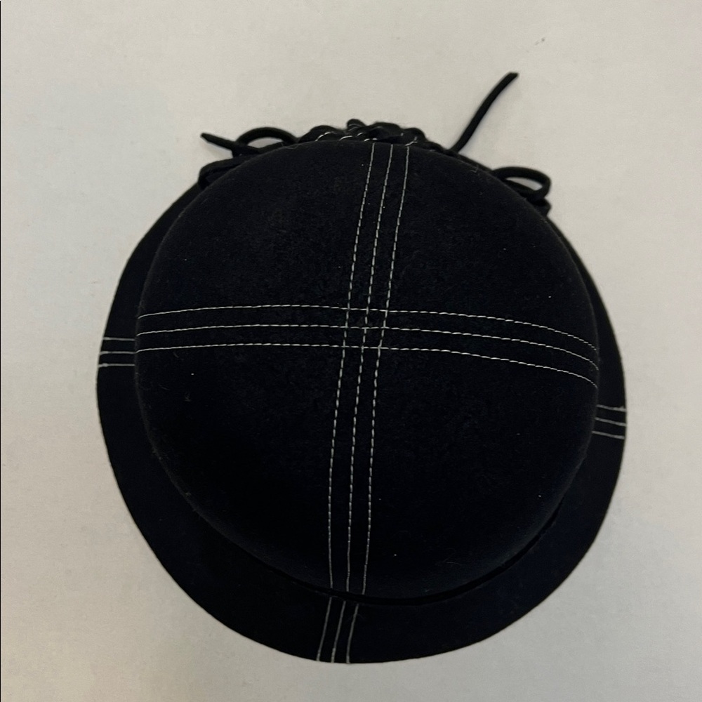 NORDSTROM BLACK WOOL WHITE STITCHING BOW FRONT CLOCHE WOMENS HAT - Picture 3 of 12
